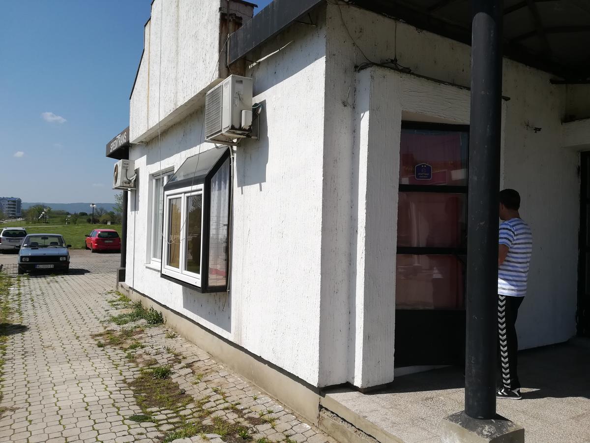 Apartmani Filipovic Kladovo Luaran gambar